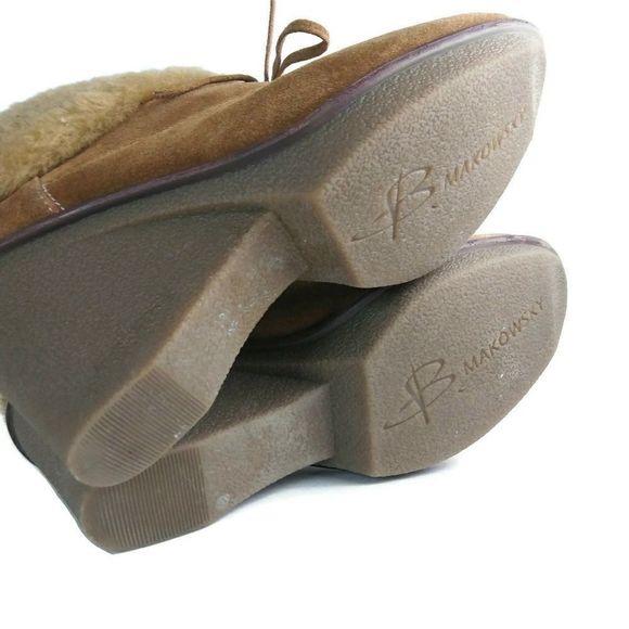 B. MAKOWSKY Nellie Suede Fur Cuff Ankle Booties 9W - Picture 7 of 7